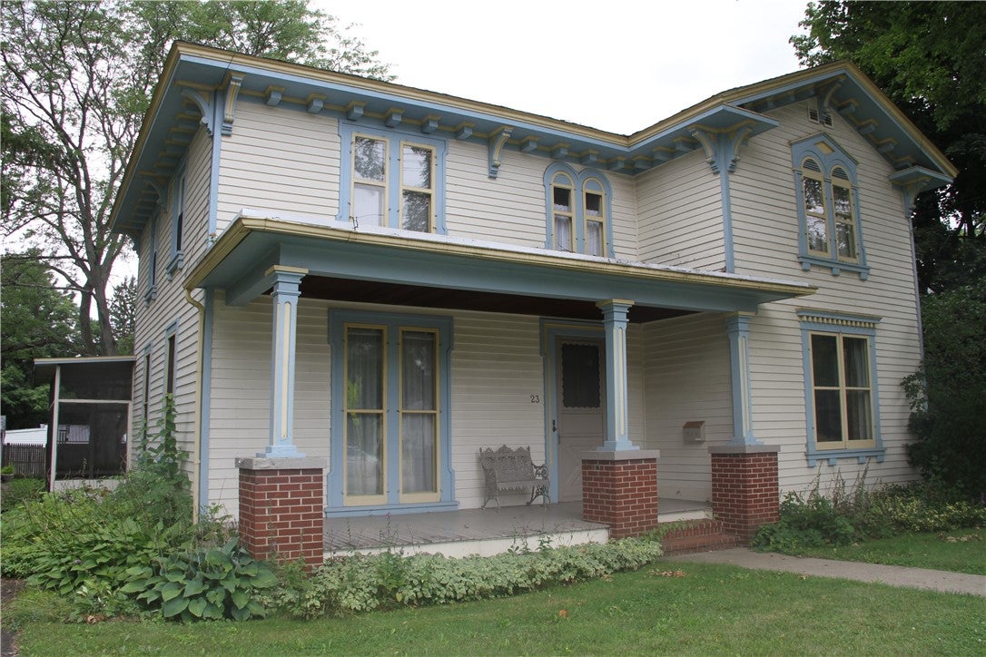 23 W Washington Street — photo