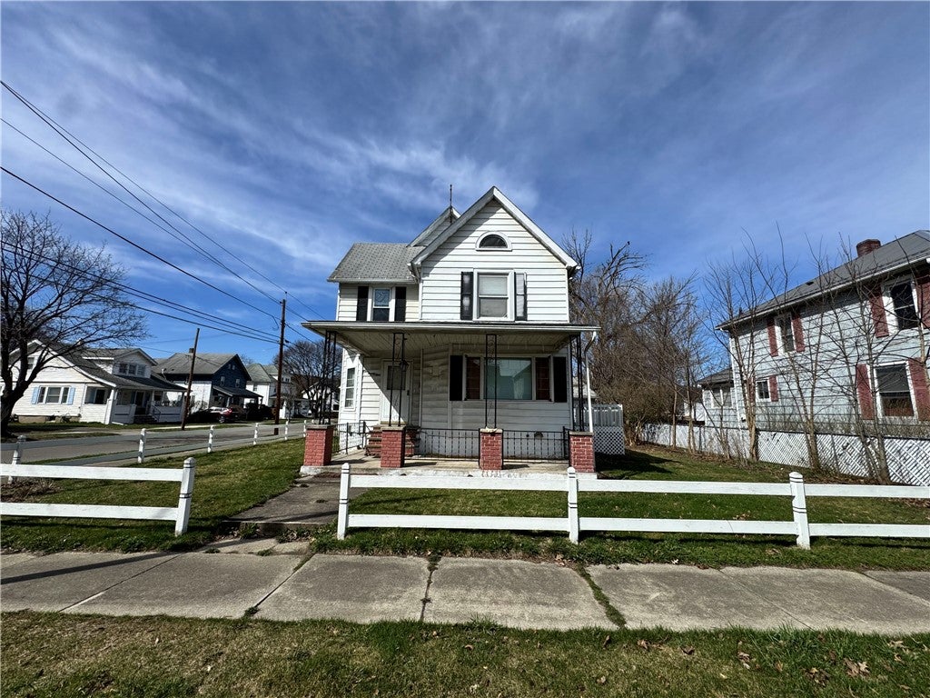 121 Davis Street — photo