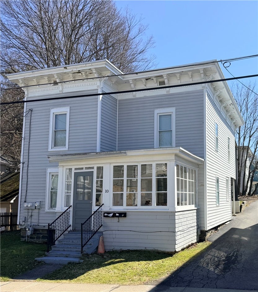 10 Reynolds Avenue — photo
