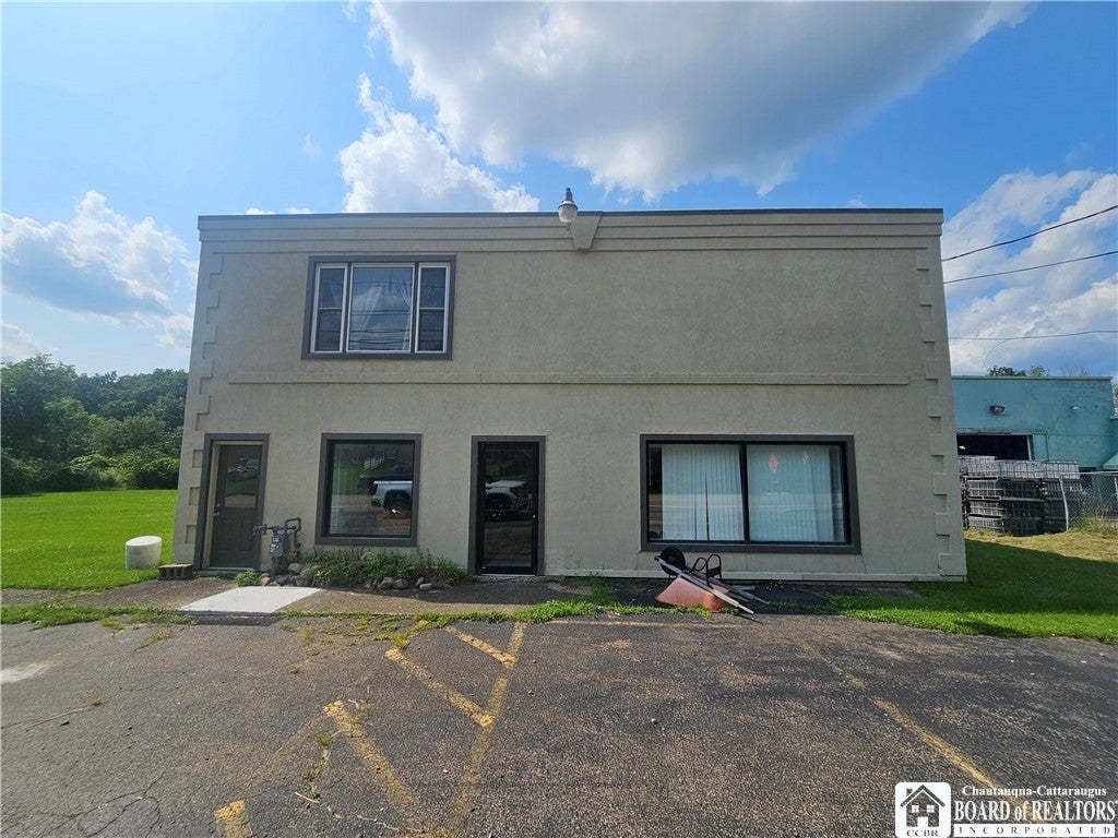 2423 N Nys Rte 16 — photo