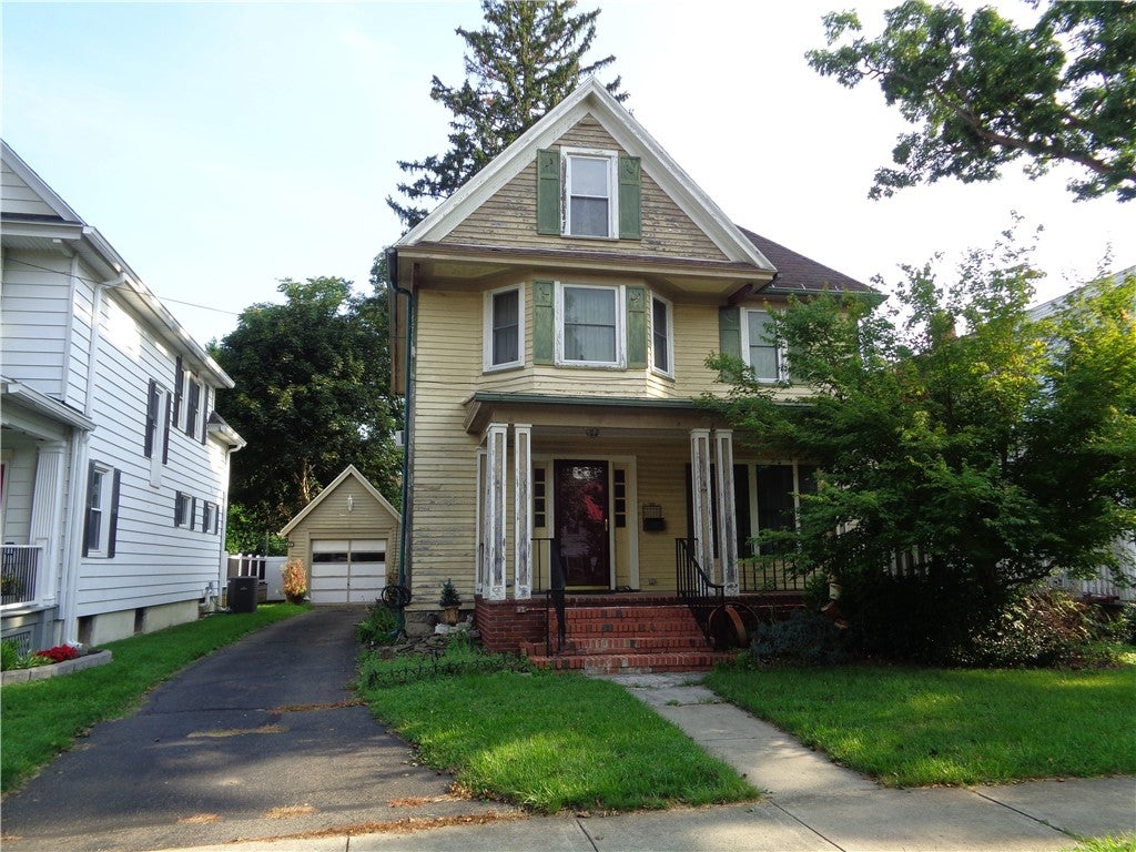 139 E William Street, Bath, NY 14810 — photo 2