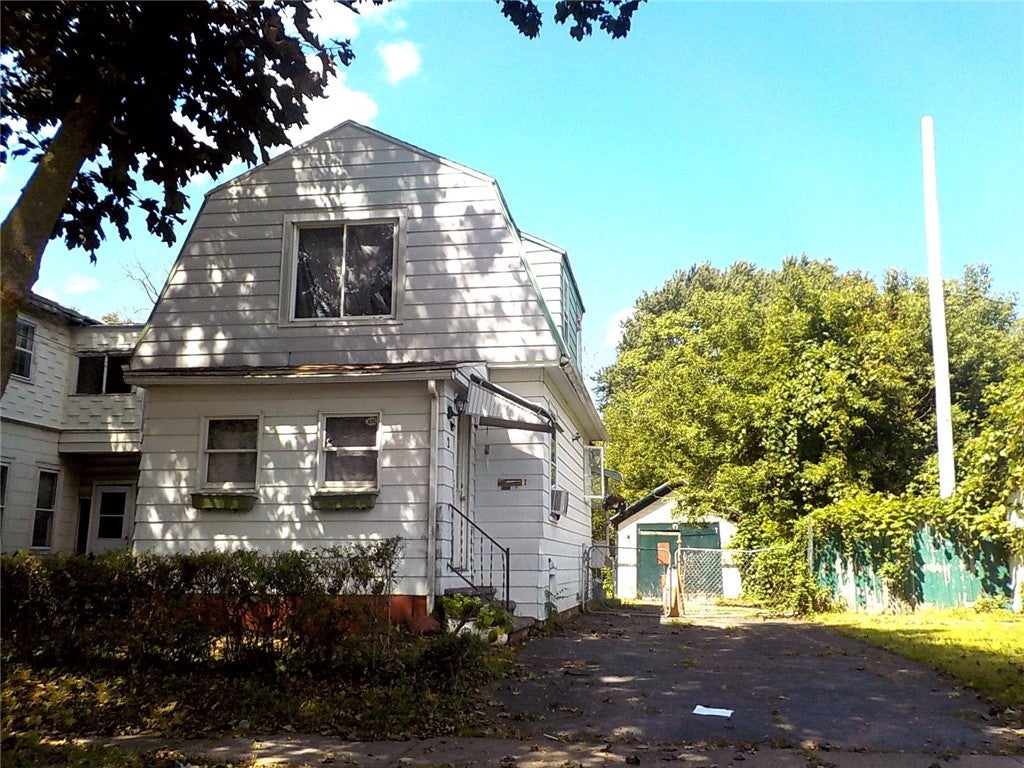 2 Laurel Street — photo