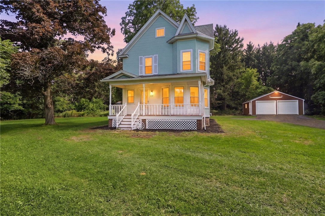 1302 Walker Lake Ontario Road — photo