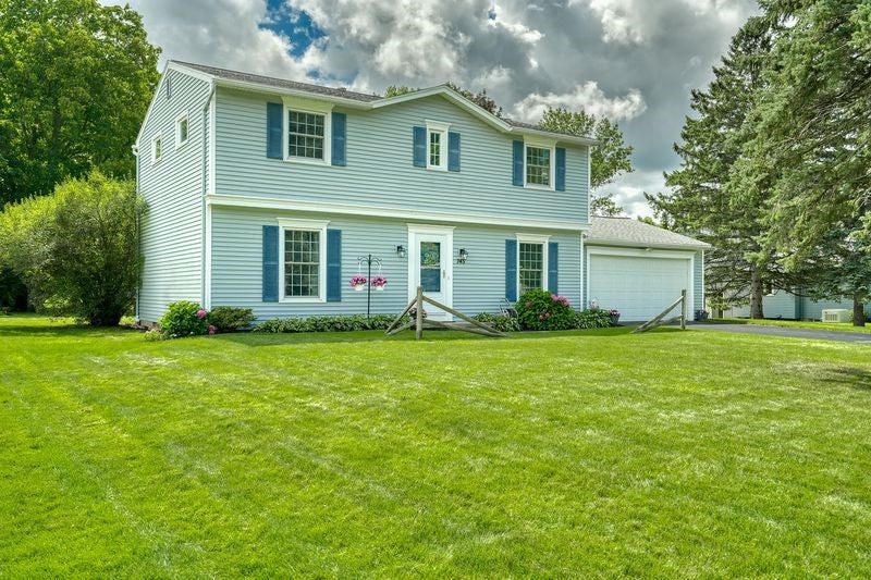 745 Eastwood Cir Circle — photo