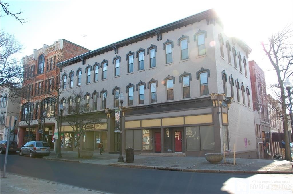 100-104 E 3rd Street — photo