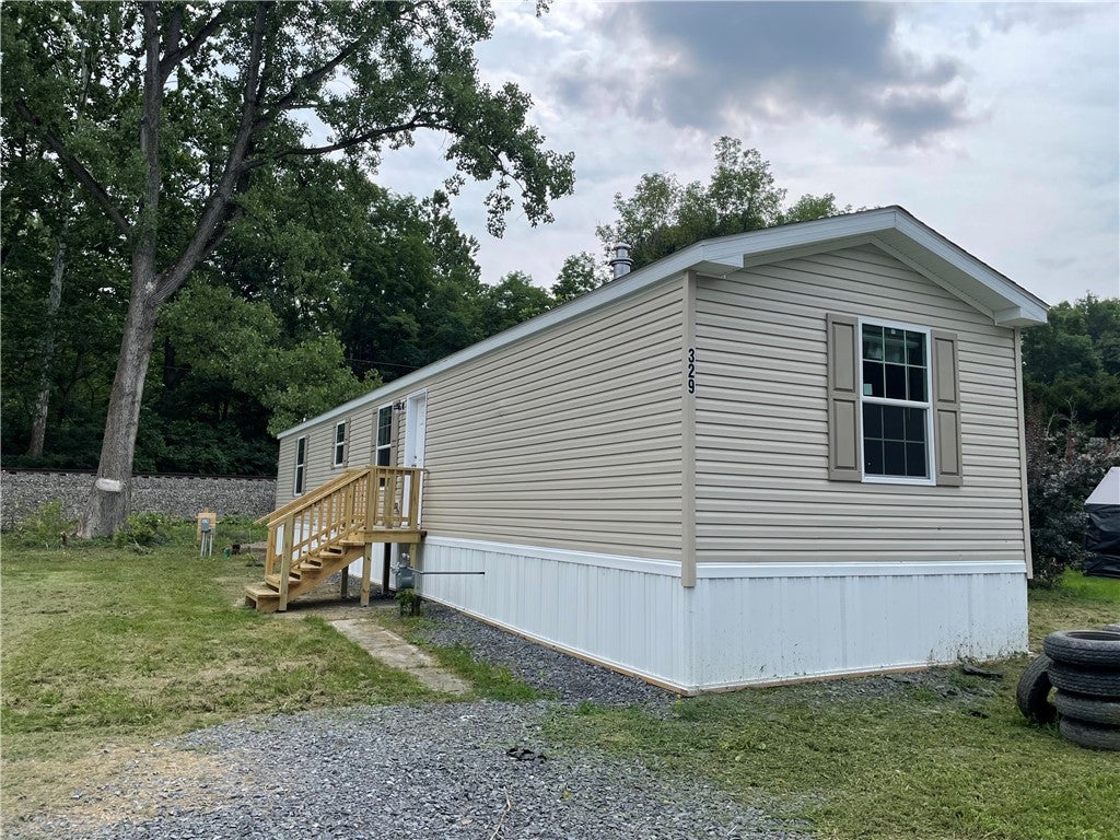 329 Poole Circle — photo