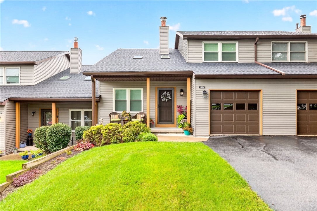 1196 Ridge Crest Drive — photo