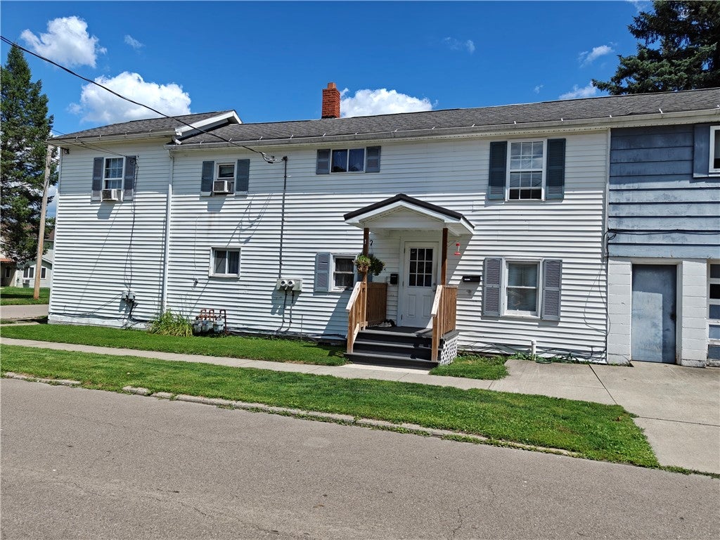 16 Pleasant Street — photo