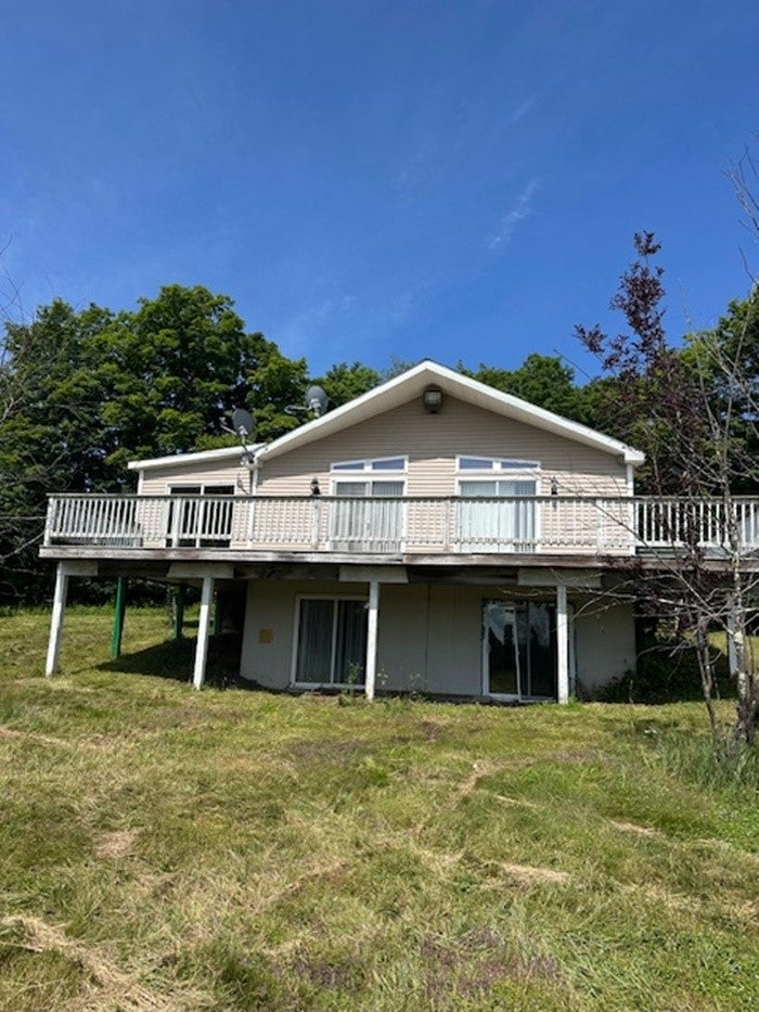 2635 County Road 10 — photo