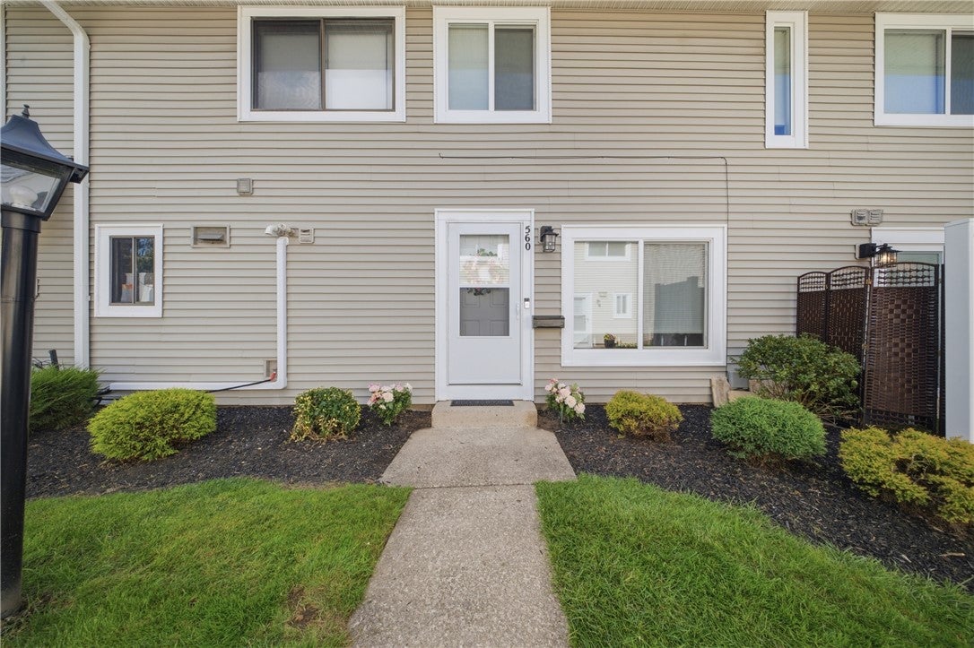 560 Eastbrooke Lane — photo