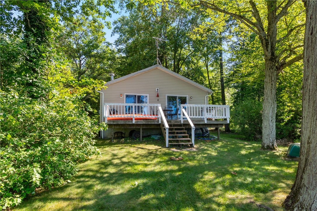 6925 Emerald Point Road — photo