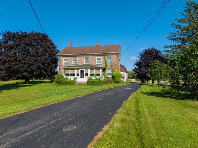6952 Ontario Center Road — photo