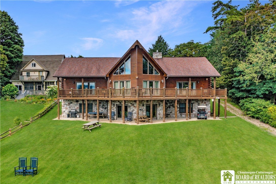 5104 W Lake Road — photo