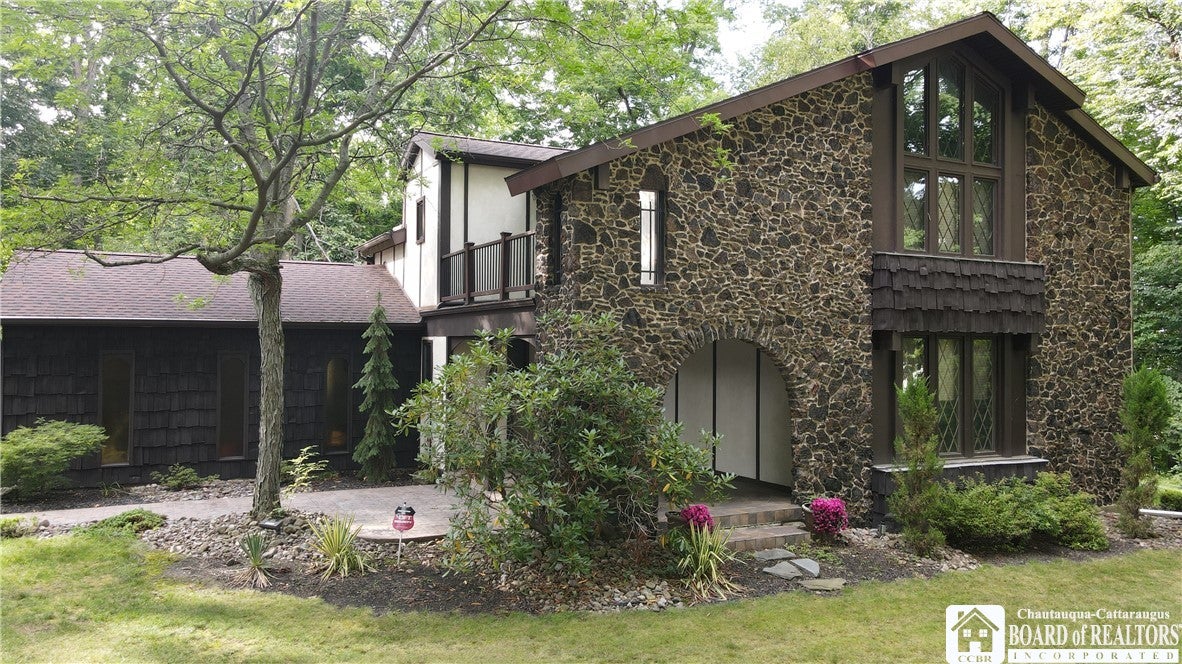 9 Stewart Avenue — photo