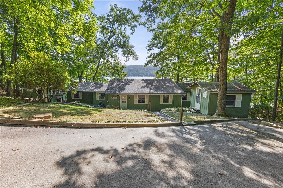 10753 E Bluff Dr — photo