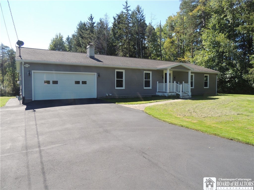 4241 Cowing Road — photo