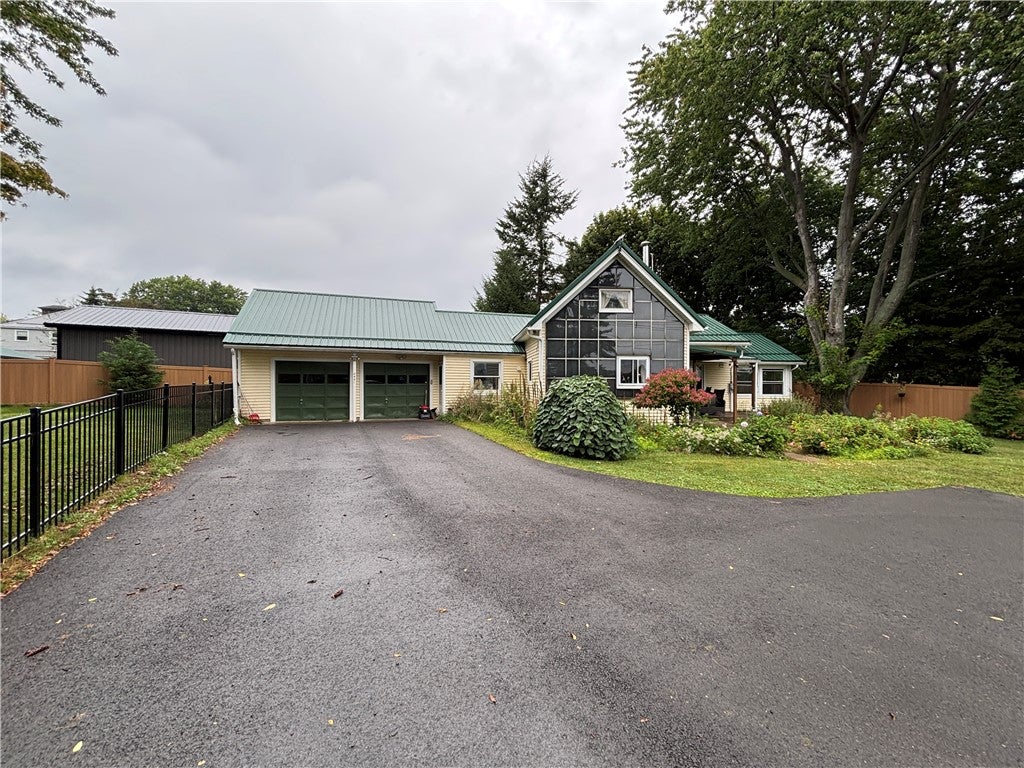 8441 Lummis Street Extension — photo