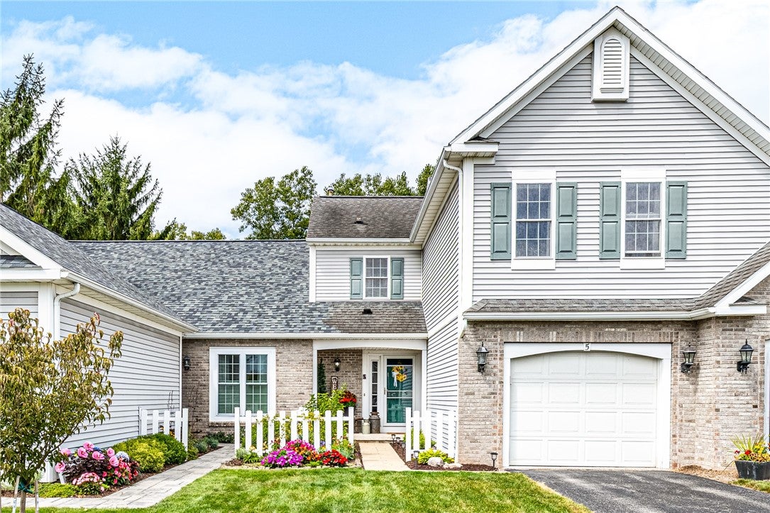 5 Foxe Commons — photo