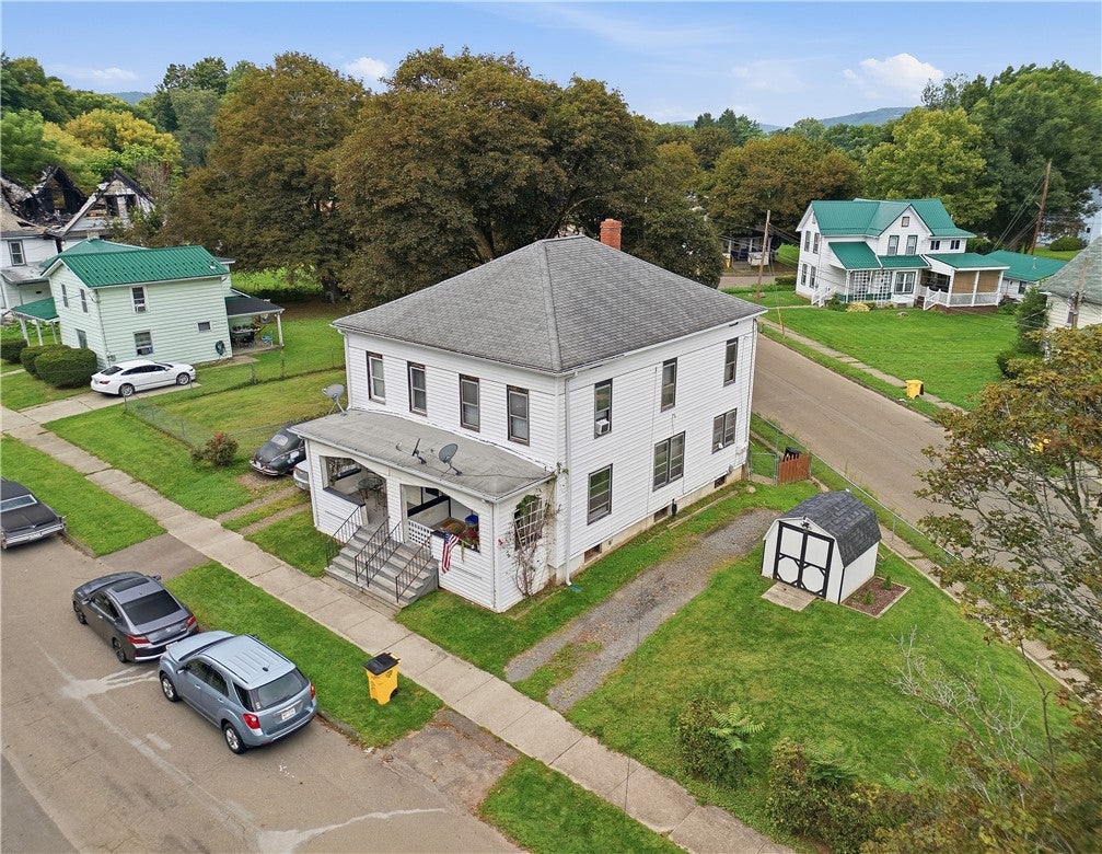 302 Broadway Street — photo