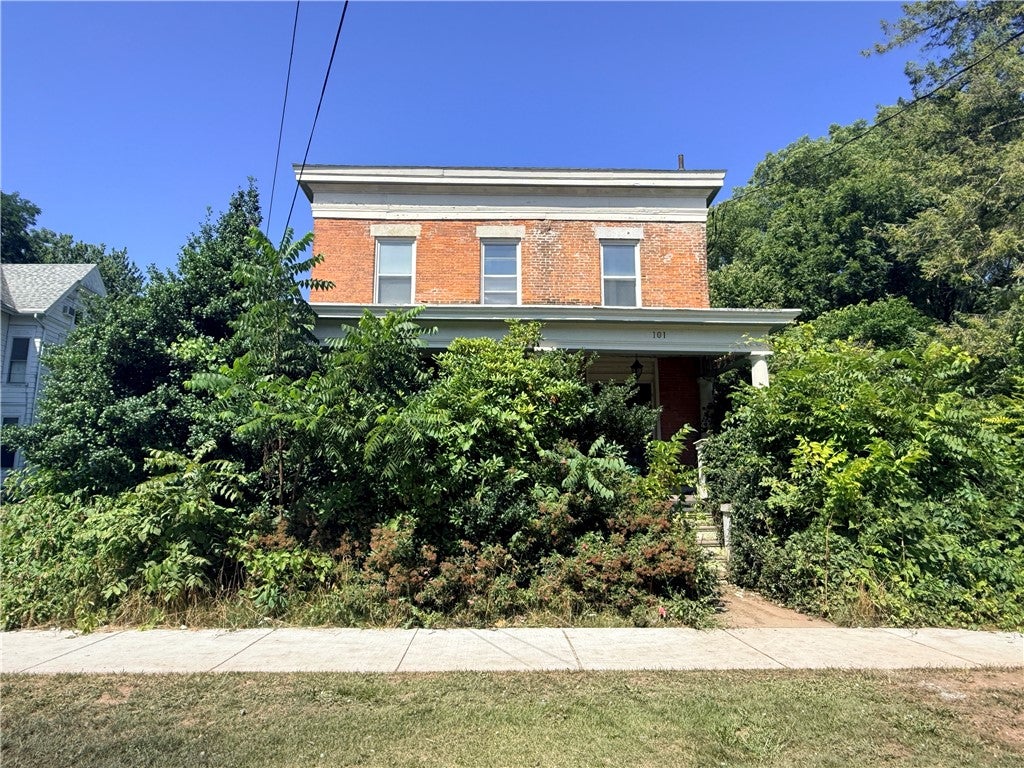101 Broad Street — photo