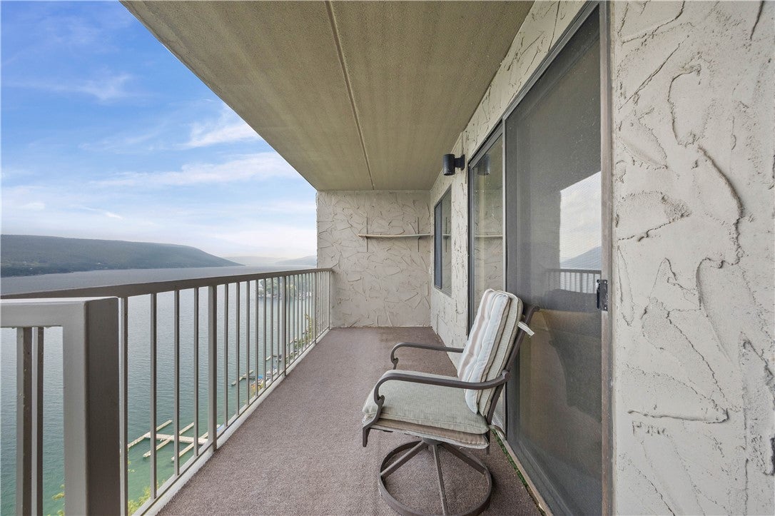 176 Cliffside Drive — photo