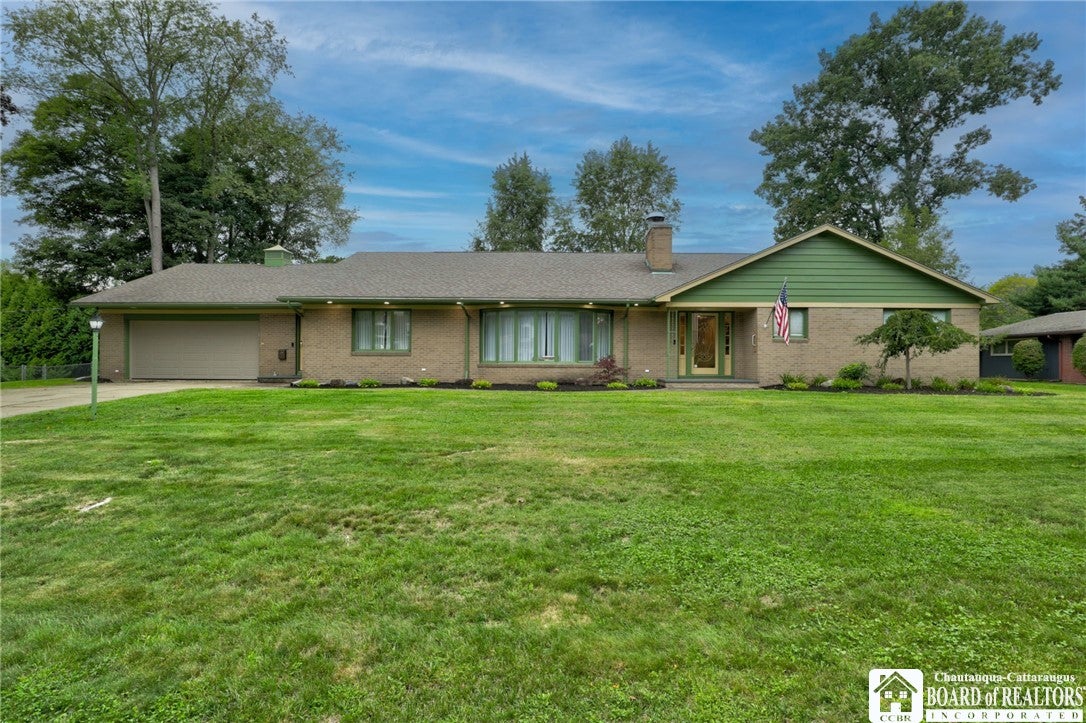 11 Emory Drive — photo