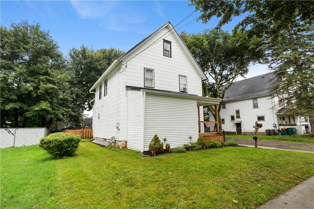 18 Genesee Street E, Perry, NY 14530 — photo 3
