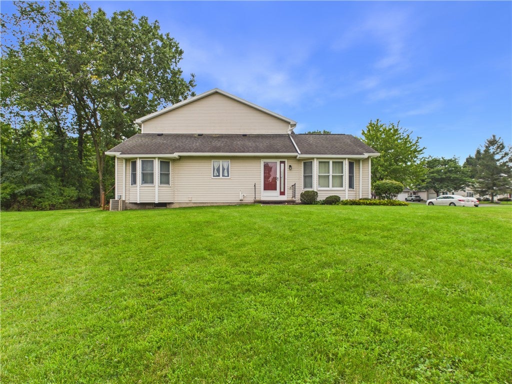 601 Strand Pond Circle — photo