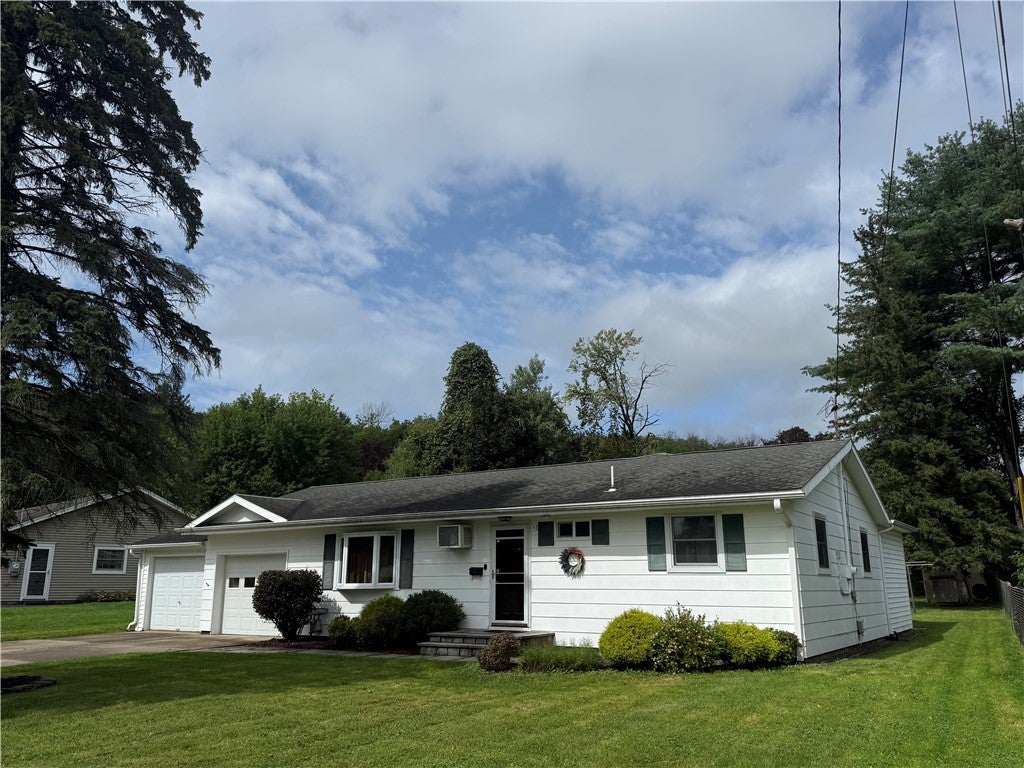 5 Bolton Drive — photo