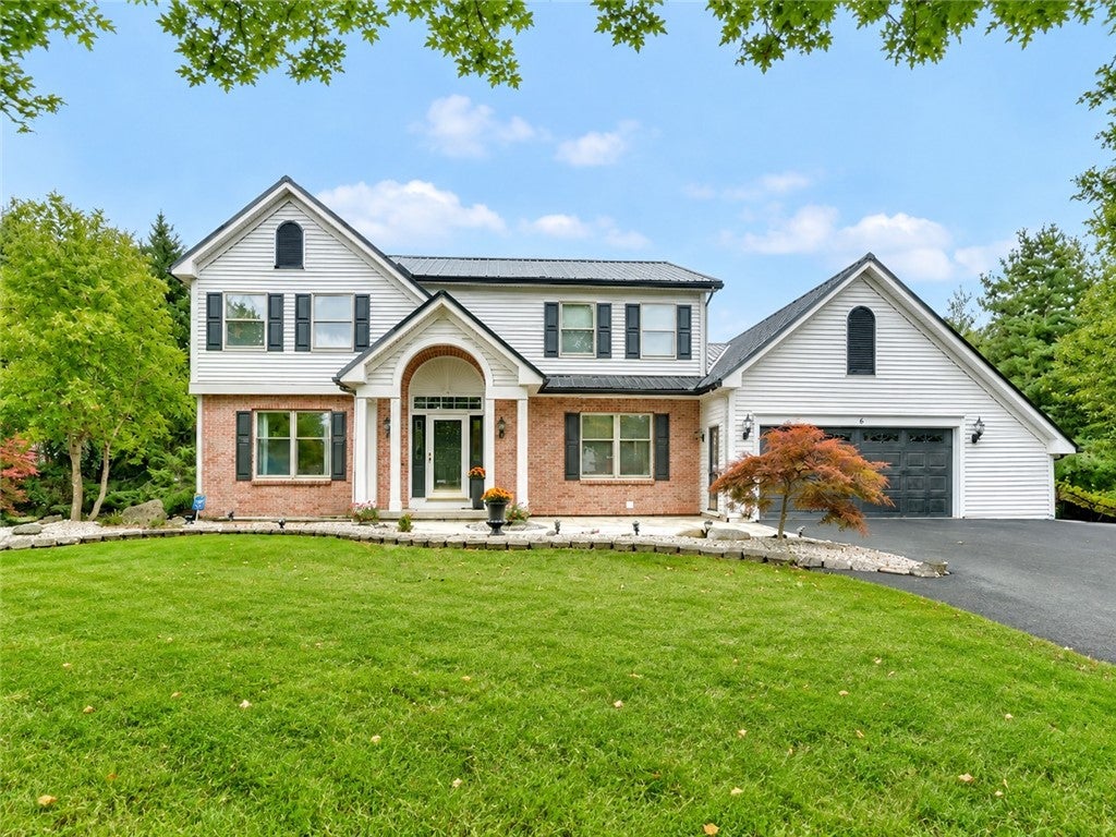 6 Savannah Court — photo