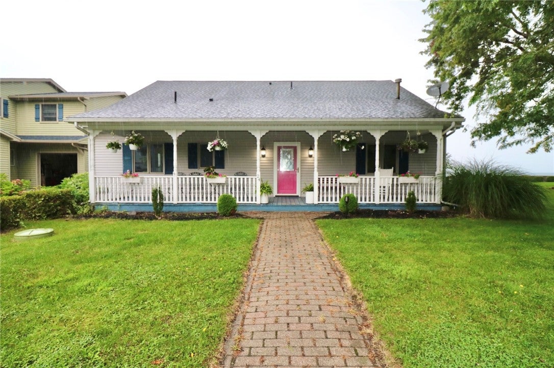 24 Zellweger Bch — photo