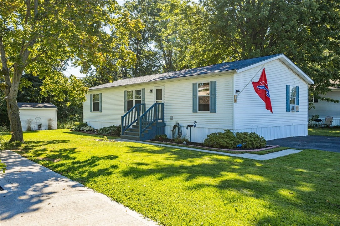 31 Locust Drive — photo