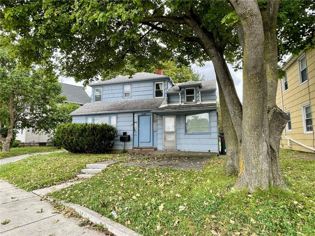 1680 Mount Hope Avenue — photo