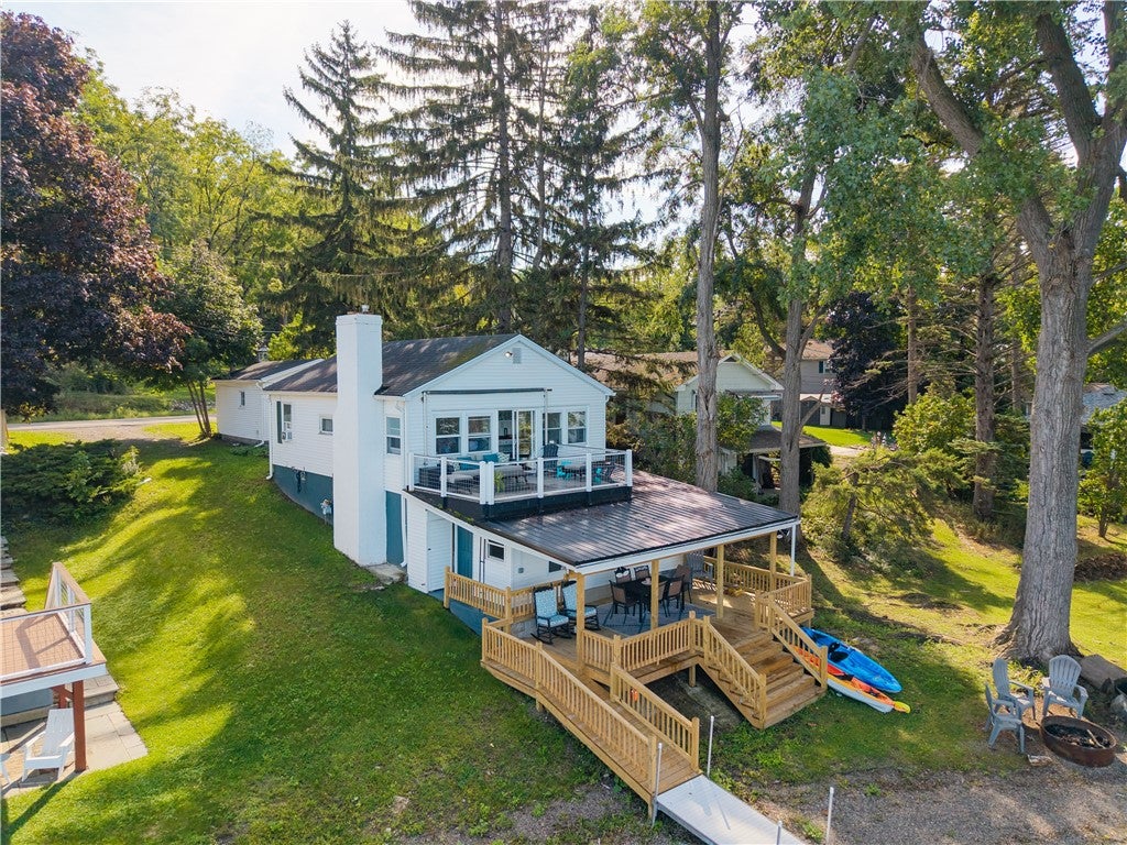 5822 East Lake Road — photo