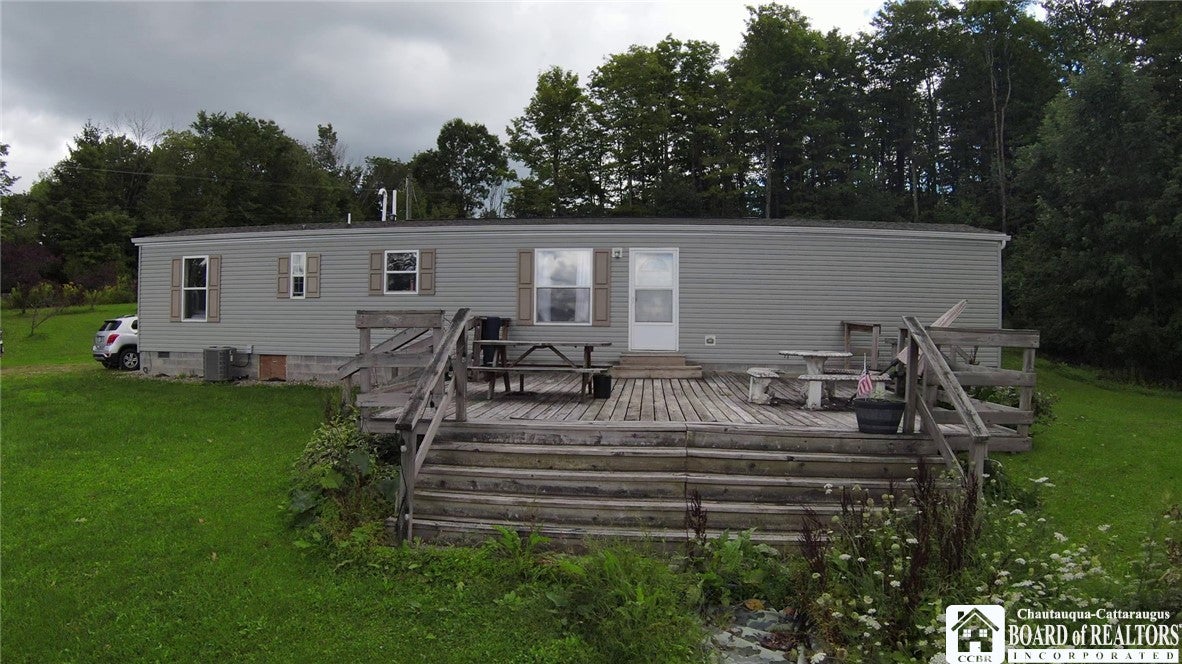 6979 Bennett Road — photo