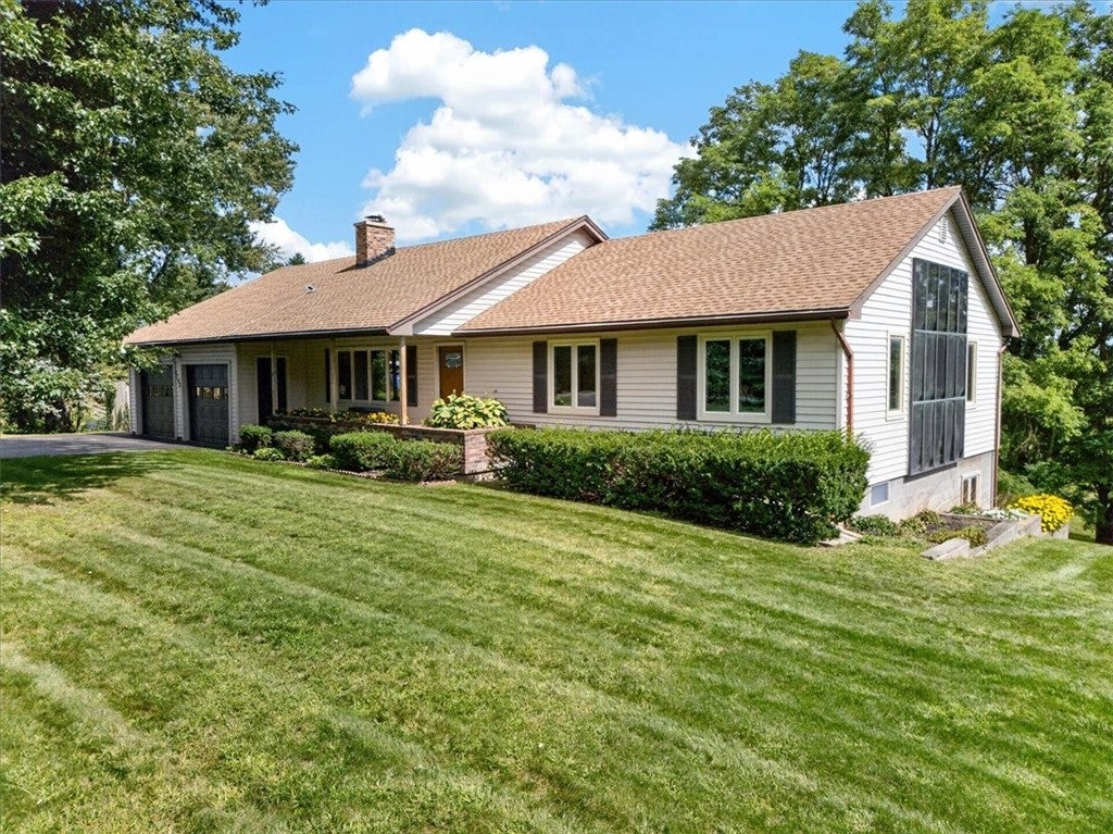 1742 Fairport Nine Mile Point Rd — photo
