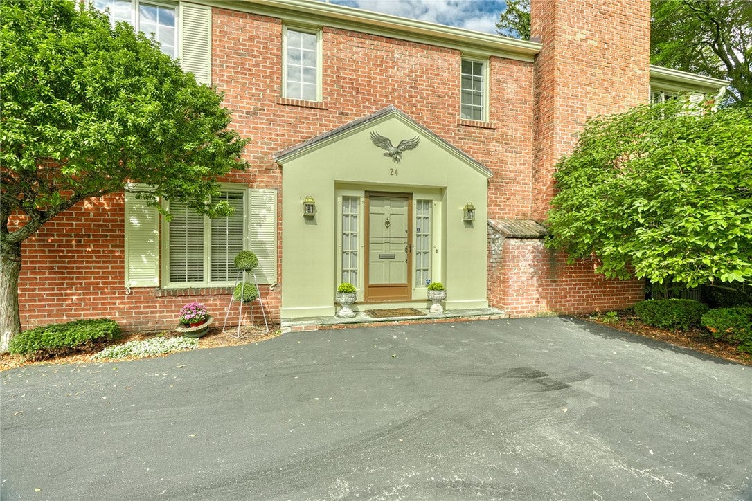 24 Barrington Park — photo