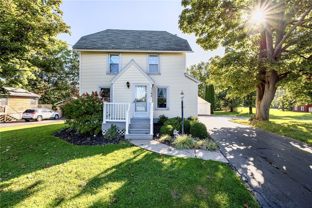 1142 Bay Rd — photo