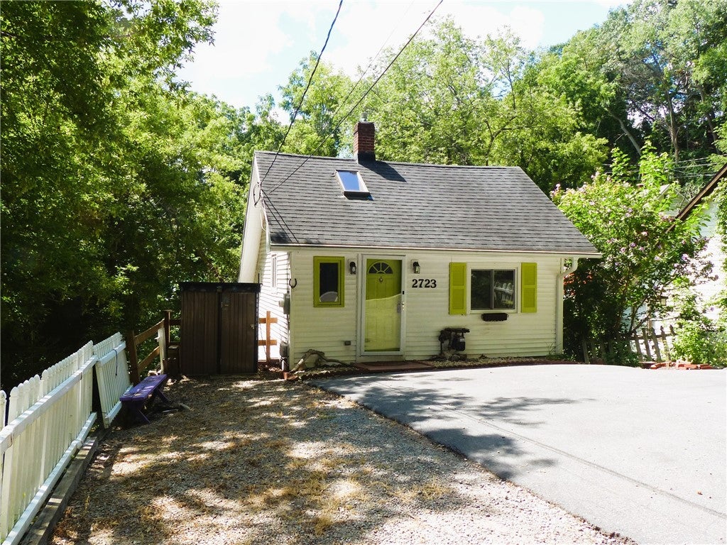 2723 Titus Avenue Ext Extension — photo