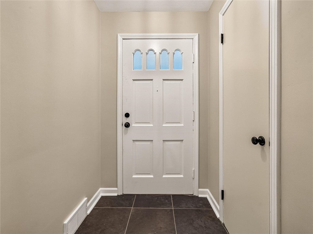 508 Roosevelt Road, East Rochester, NY 14445 — photo 3