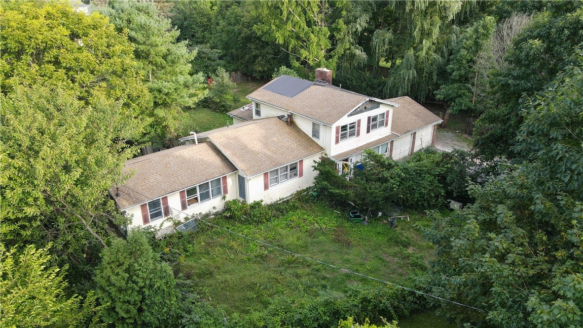 538 Holt Road — photo