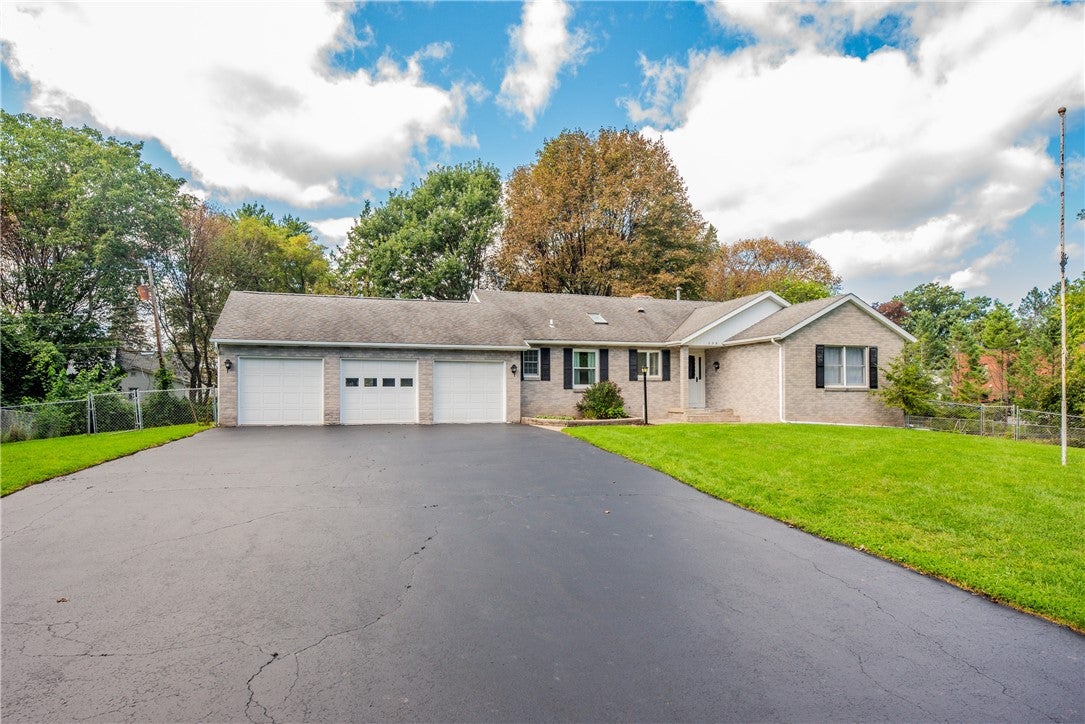 175 Briar Wood Lane — photo