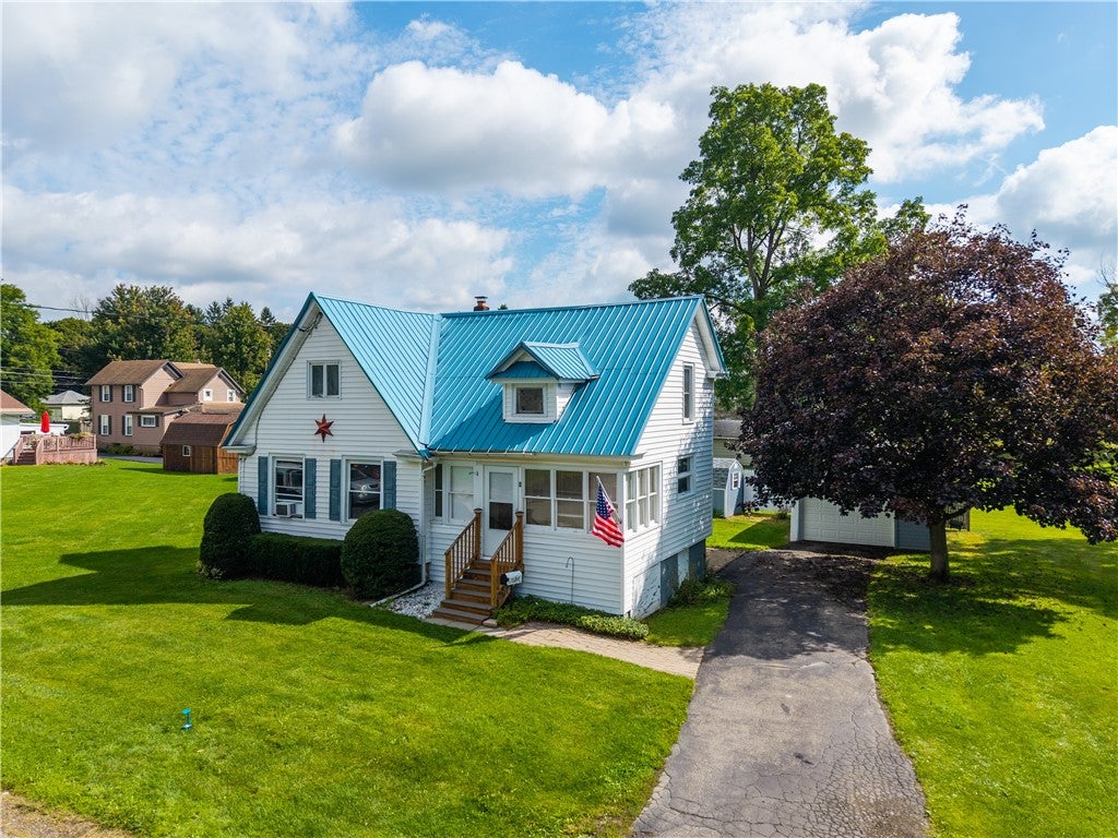 8 Loveland Place — photo