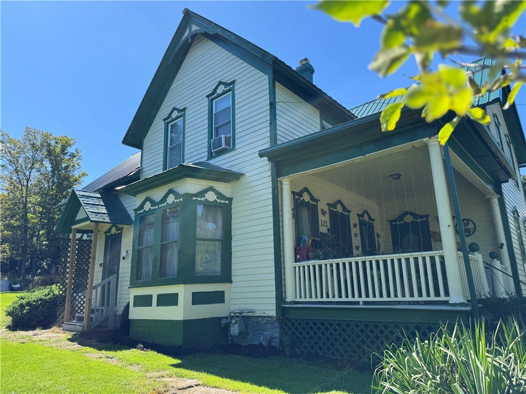 121 Pine Street — photo