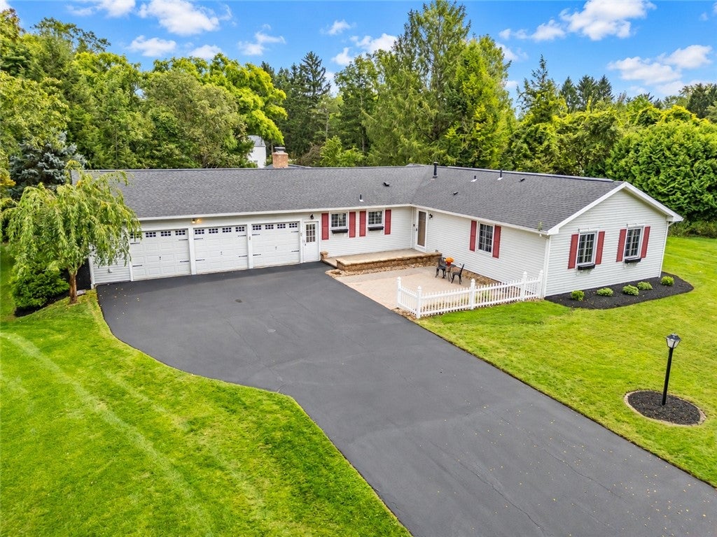 6 Enfield Drive — photo