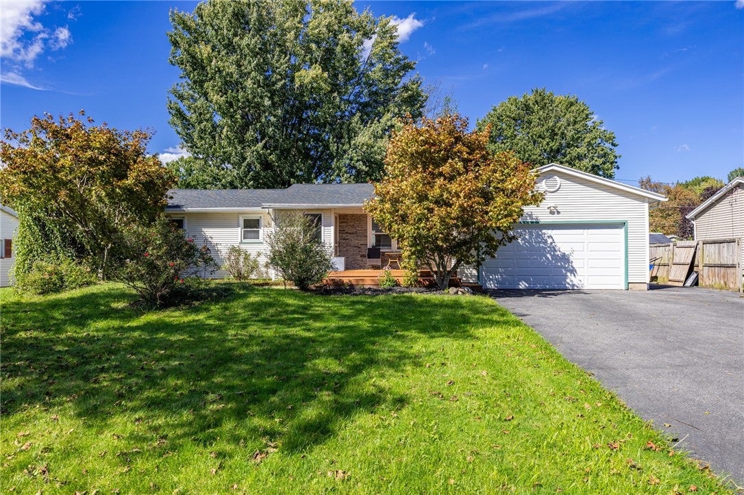 50 Kentwood Drive — photo
