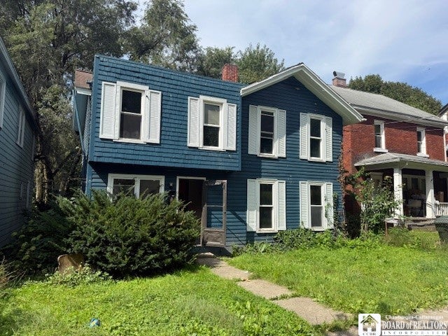 907 Prendergast Avenue — photo