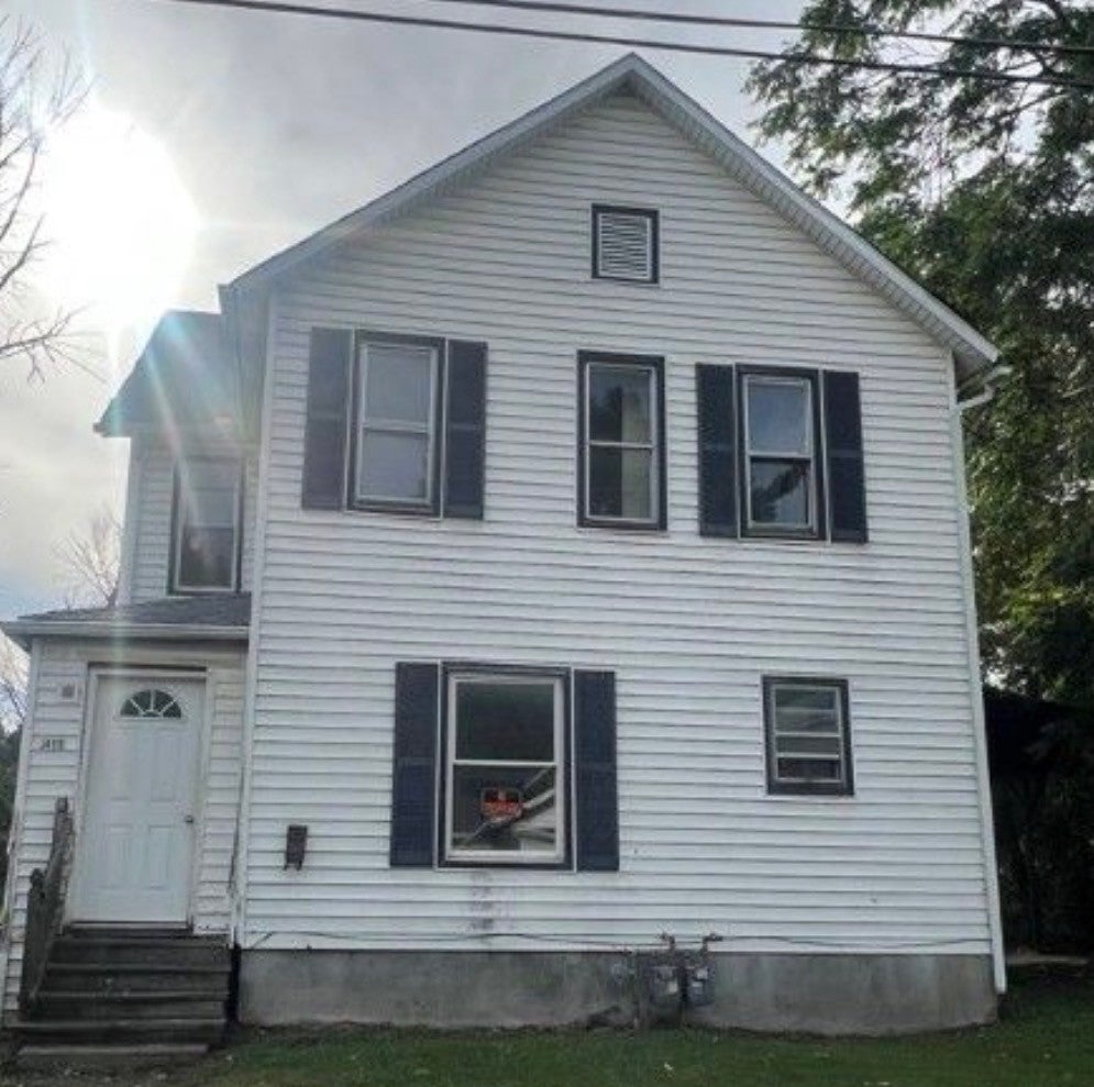 411 Dewitt Avenue — photo