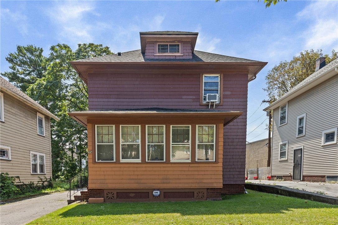 35 Malling Drive — photo