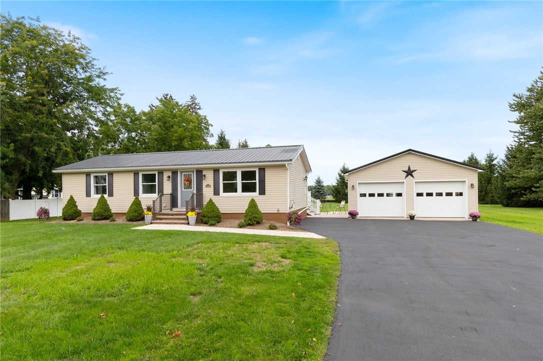 10429 Salter Road — photo
